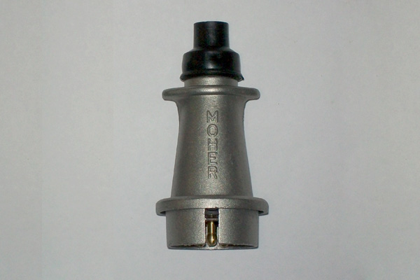 MOH 58 - FICHA ENCHUFE 7 VIAS ALUMINIO - TIPO TRILER